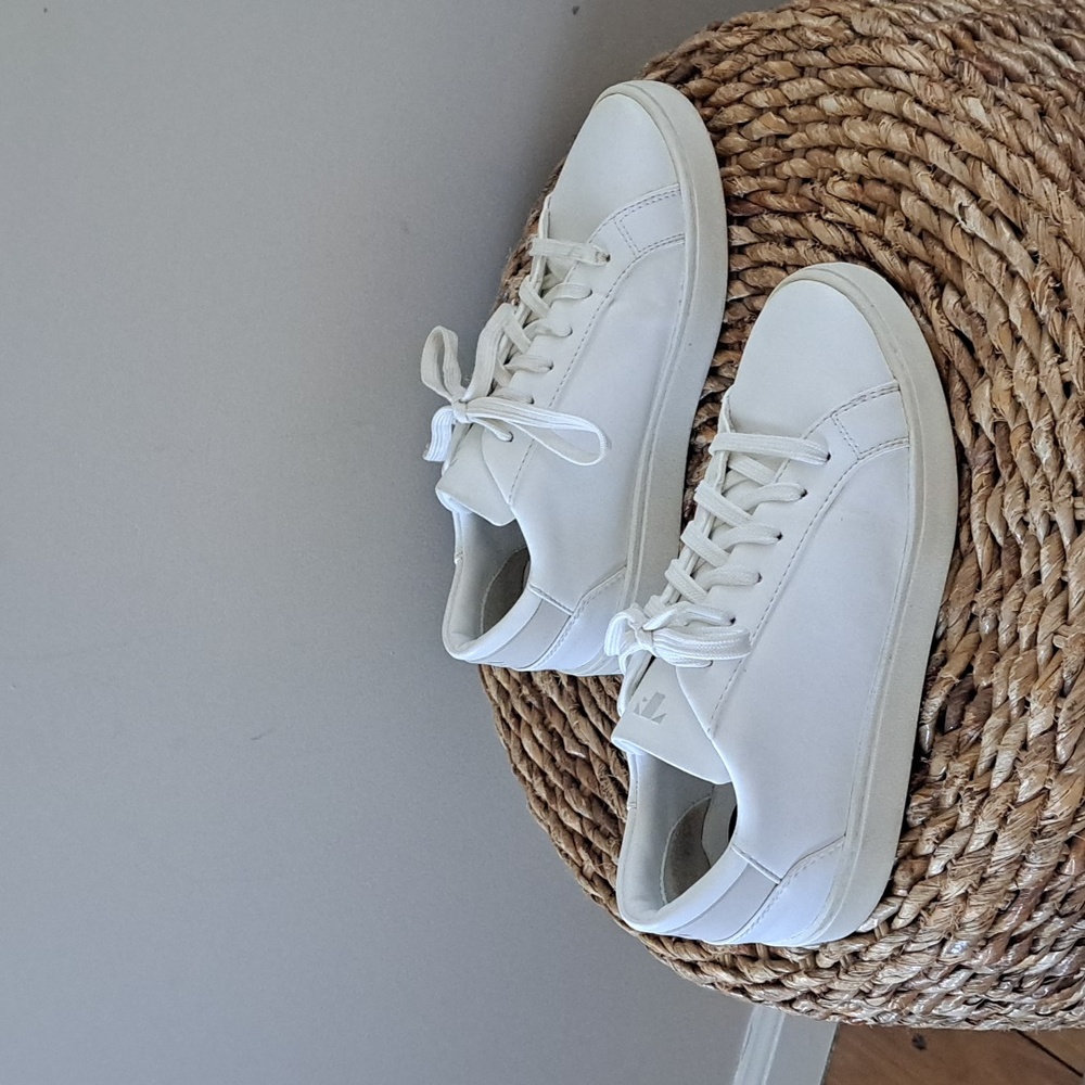 Thousand Fell Womens Vegan White Leather Lace Up Casual‎ Sneakers Size 6.5